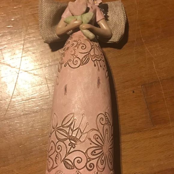 Angel - Picture 4 of 4